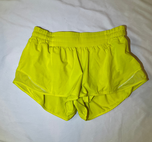 Size 8 Sonic Yellow Hotty Hot Shorts 2.5"