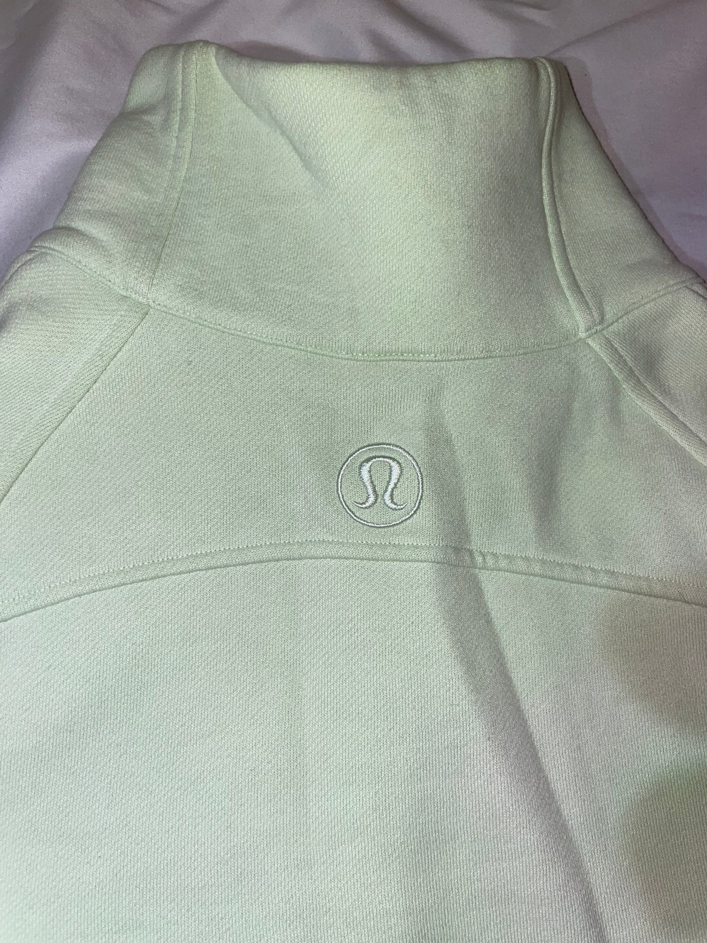 Size S/M Kohlrabi Green Funnel Neck Half Zip Scuba